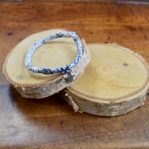 Bracelet cordon Liberty Adelajda Bleu avec médaillon