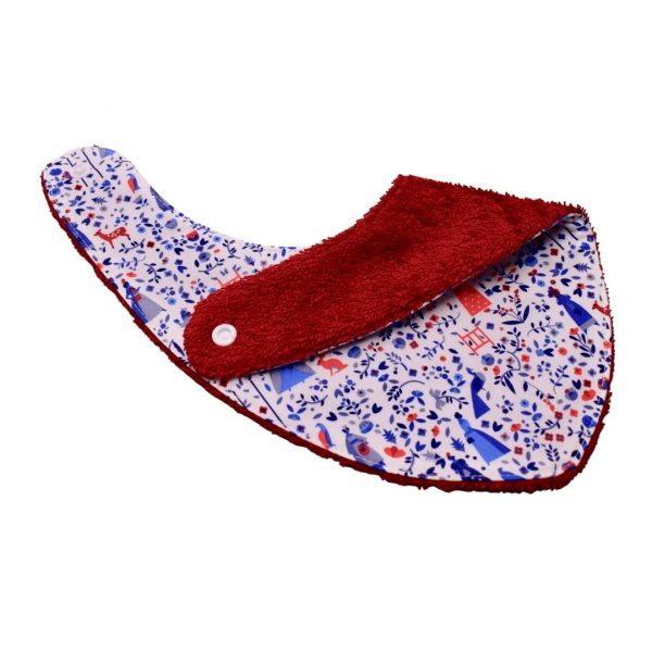Craquez pour notre bavoir bandana en tissu Liberty, accessoire indispensable pour vos enfants, qui les accompagnera jusqu'à leurs premiers repas